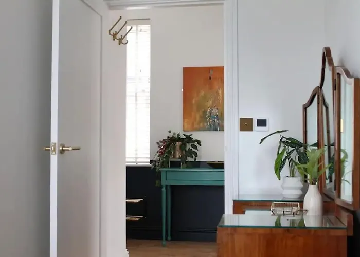 Clement House, York, Free Ev And Parking York